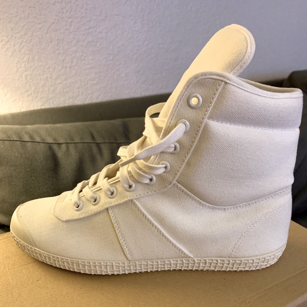 Christophe Lemaire Hi-top Kawasaki sneaker
